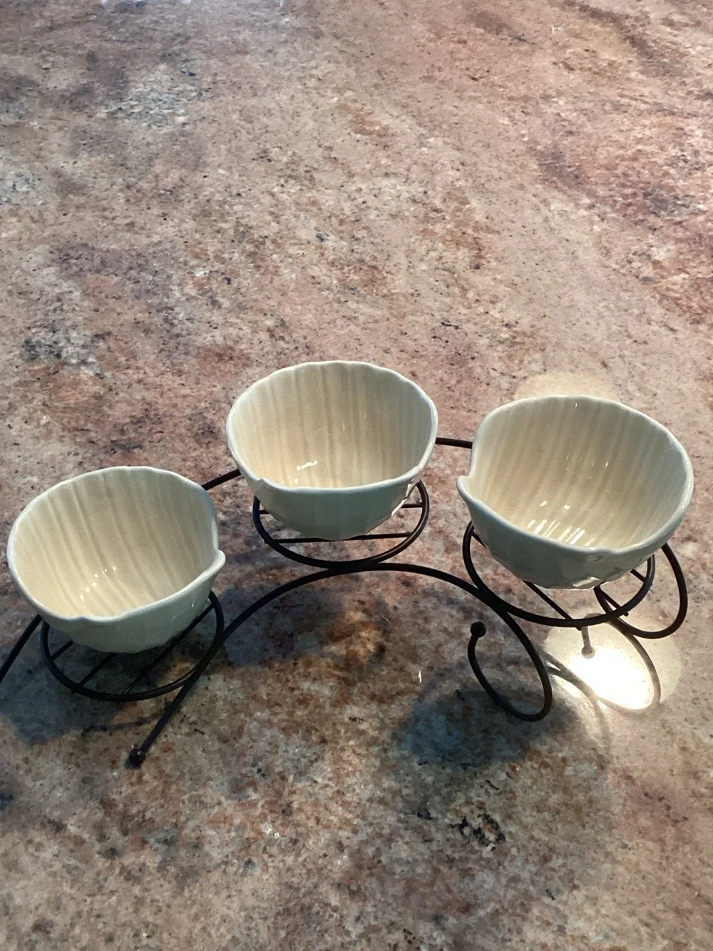 Pier 1 Cream Scalloped Stoneware Bowl trio on stand